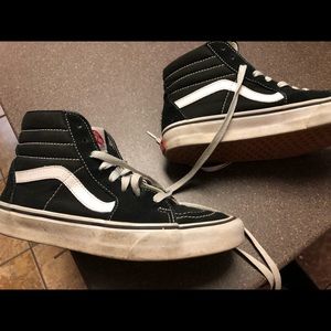 Women’s Vans 8.5. Just need a washing. GUC